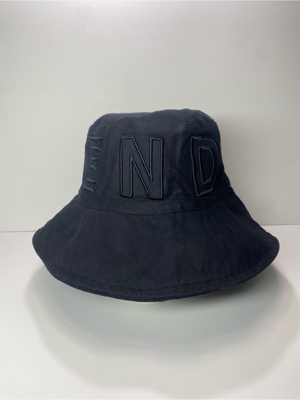 END. Black Bucket Hat Large